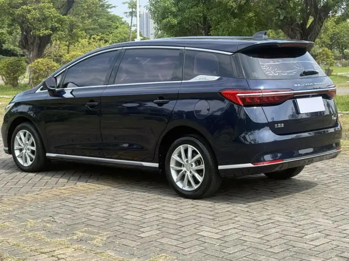 BYD Song MAX 2021 Model L Class Edition 1.5T Manual Luxury Model 7 seat – фото 5