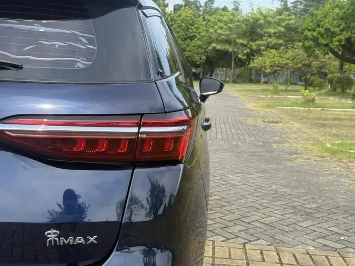 BYD Song MAX 2021 Model L Class Edition 1.5T Manual Luxury Model 7 seat – фото 9