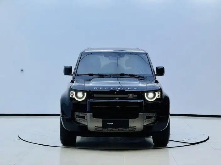 Land Rover Defender 2025 Model 110 3.0T P400 HSE X-Dynamic – фото 8