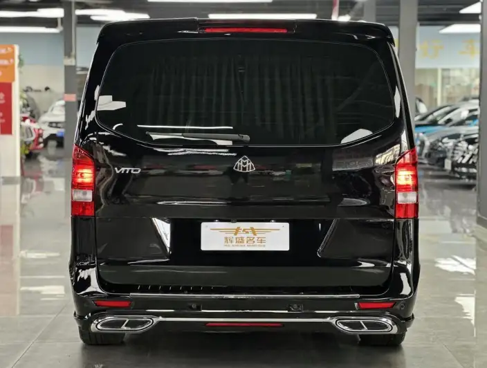 Viano 2023 Model 2.0T Elite Edition 7 seat