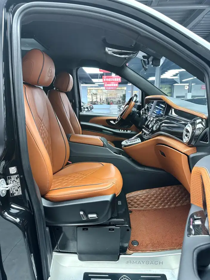Viano 2023 Model 2.0T Elite Edition 7 seat – фото 9