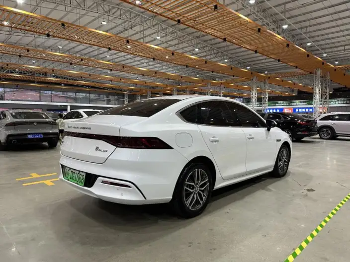 Qin Plus EV 2021 Model 500KM Luxury Model – фото 5