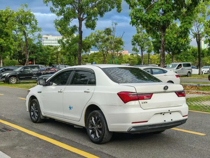 Qin EV 2020 Model Travel Edition – фото 4