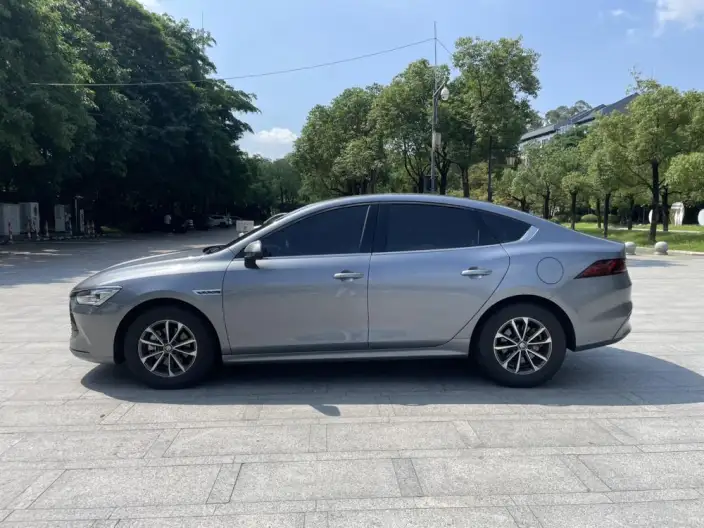 BYD Qin PLUS DM 2024 Model Honor Edition DM-i 55KM Leading Model – фото 4
