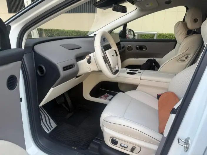 Li Auto i8 2025 Model Standard Edition – фото 8