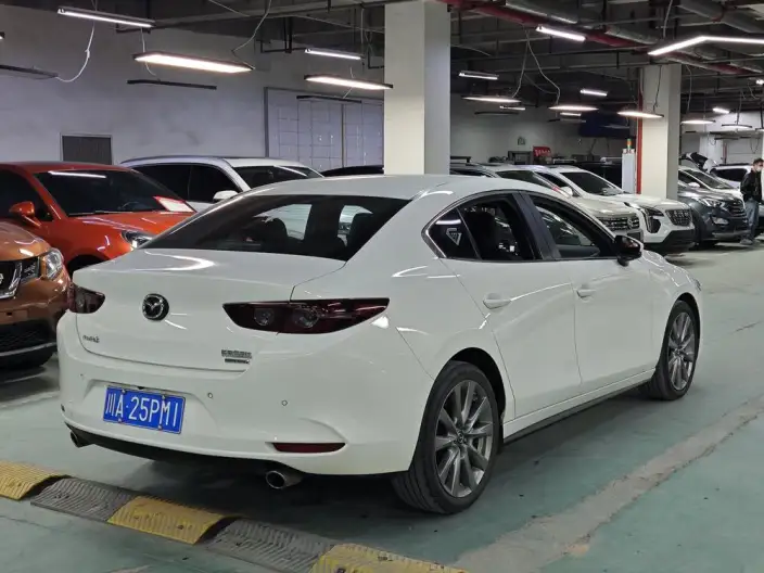 Mazda3 Axela 2021 Model 2.0L Automatic Zhi Ya Edition – фото 6