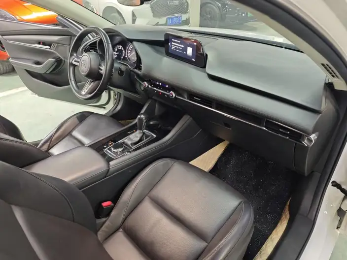 Mazda3 Axela 2021 Model 2.0L Automatic Zhi Ya Edition – фото 7