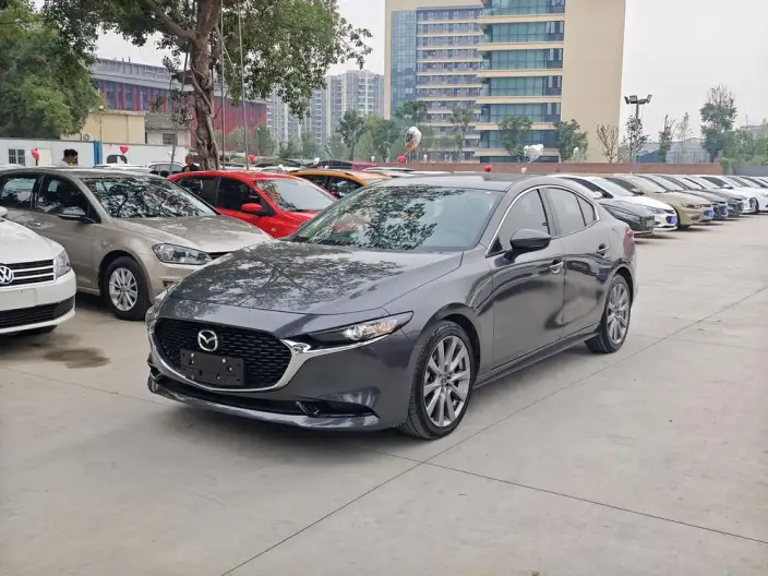 Mazda3 Axela 2020 Model 2.0L Automatic Zhi Ya Edition
