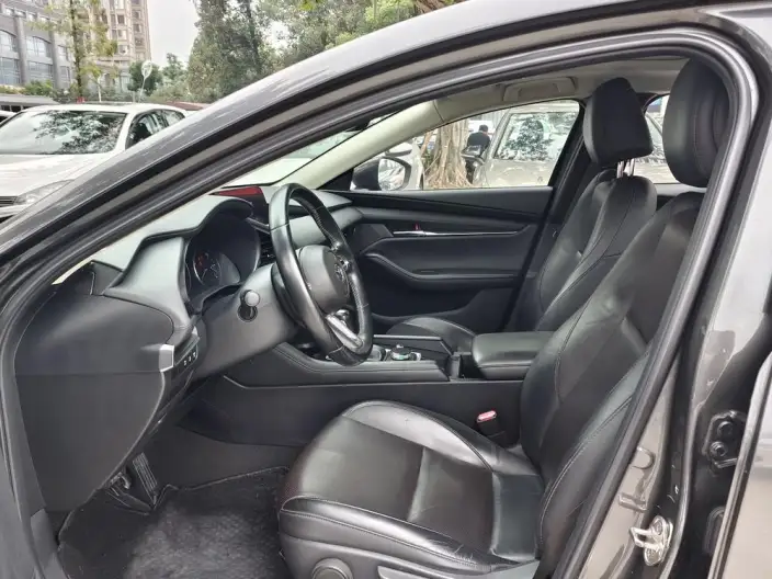 Mazda3 Axela 2020 Model 2.0L Automatic Zhi Ya Edition – фото 9