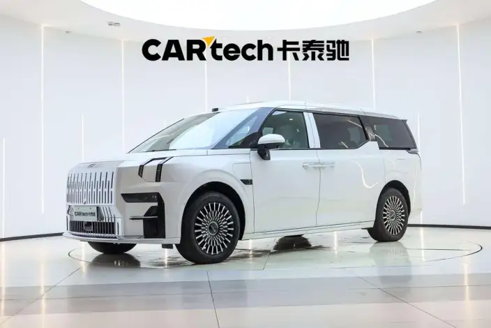 ZEEKR 009 2024 Model VI seat Executive Edition 4WD 108kWh