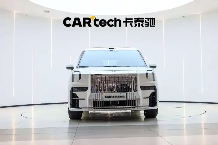 ZEEKR 009 2024 Model VI seat Executive Edition 4WD 108kWh