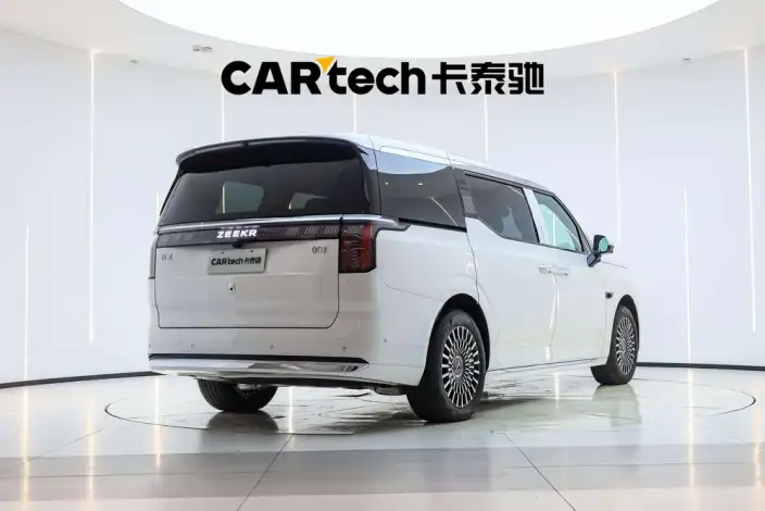 ZEEKR 009 2024 Model VI seat Executive Edition 4WD 108kWh – фото 7