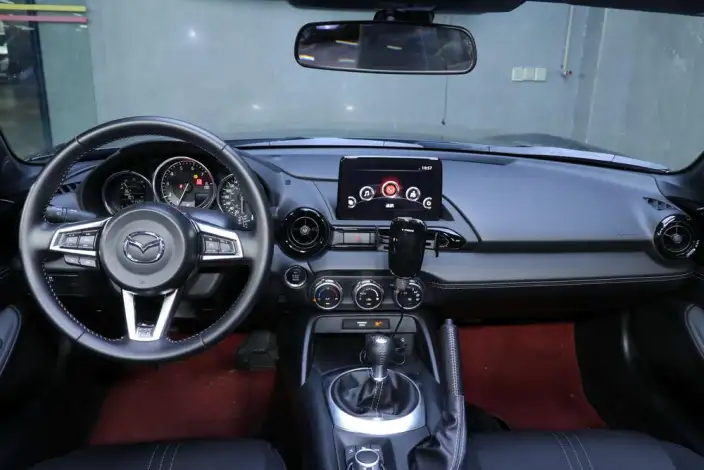 Mazda MX-5 2023 Model 2.0L Manual Rear Drive 2 seat Parallel Imported – фото 10