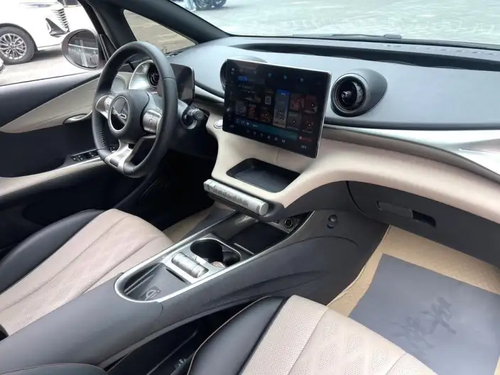 BYD Dolphin 2023 Model Fashion Edition – фото 7