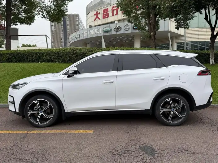 BYD Tang DM 2021 Model DM-i 1.5T 112KM Noble Model – фото 3