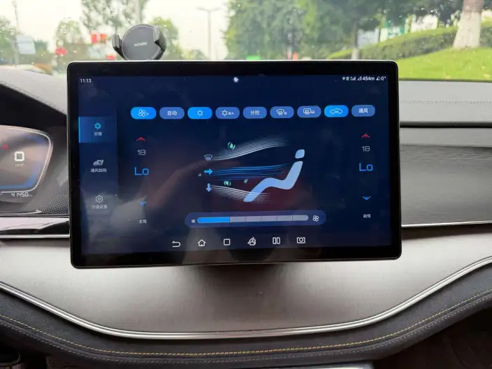 BYD Tang DM 2021 Model DM-i 1.5T 112KM Noble Model – фото 7