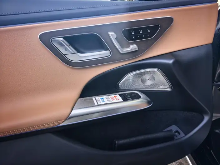 Mercedes-Benz E-Class 2026 Model E 300 L Luxury Model sedan – фото 8
