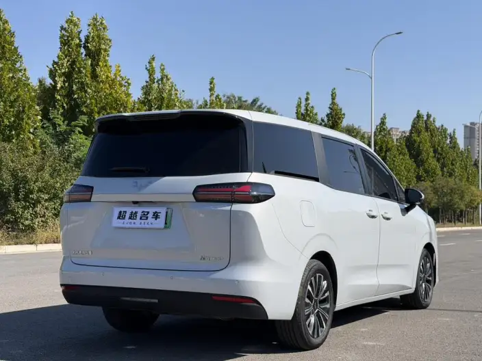 Xingguang 730 PHEV 2025 Model 125km Luxury Model – фото 7
