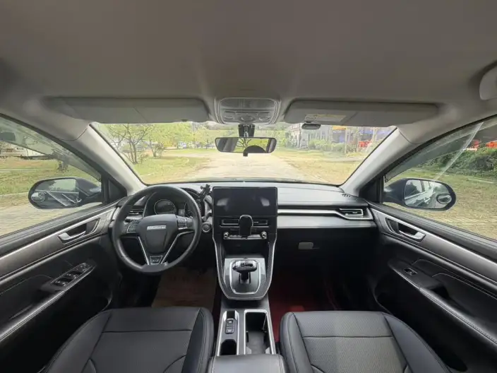 Haval M6 2021 Model PLUS 1.5T DCT Elite Smart Connect Model – фото 8