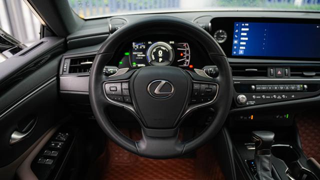 Lexus ES 2025 300h Zen Enjoy – фото 19