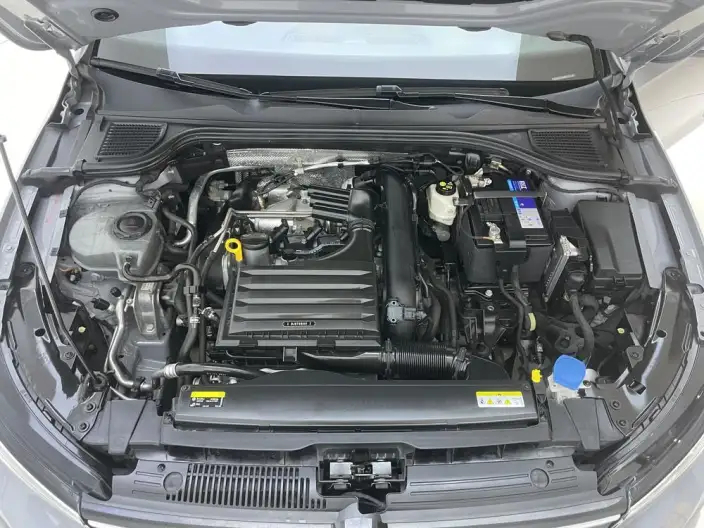 Volkswagen Golf 2021 Model 280TSI DSG R-Line – фото 10