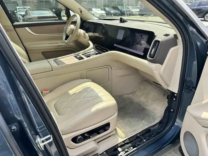 Aito M9 2024 Model Extended Range Ultra VI seat Edition – фото 9