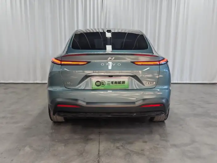 Onvo L60 2024 Model 700km Long Battery Life Pro 4WD Edition – фото 6