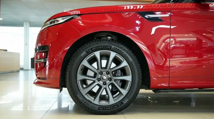 Range Rover Sport 2023 Model 3.0 L6 DYNAMIC SE – фото 7
