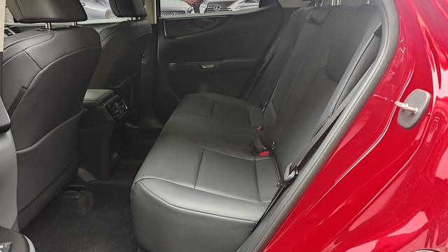 Lexus NX 2025 модификация 200 Qian Drive FUN – фото 6