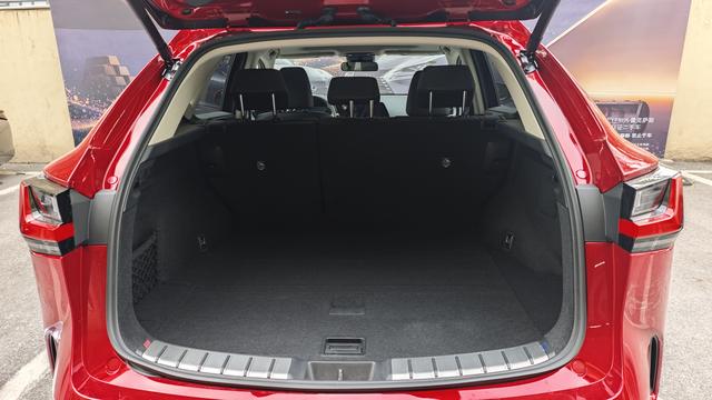 Lexus NX 2025 модификация 200 Qian Drive FUN – фото 7