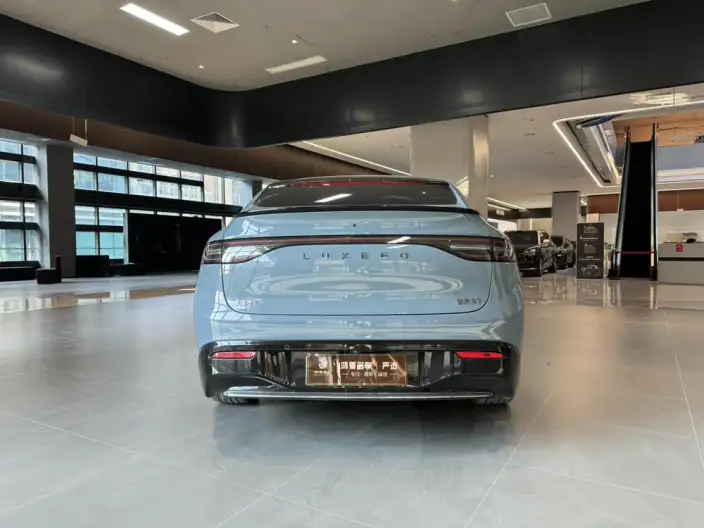 Luxeed R7 2024 Model EV 100kWh UItra 4WD Edition – фото 5