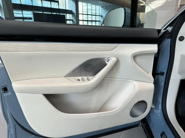 Luxeed R7 2024 Model EV 100kWh UItra 4WD Edition – фото 10