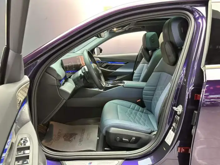 BMW 5 Series 2024 Model 530Li Exclusive Model M Sports Set – фото 7