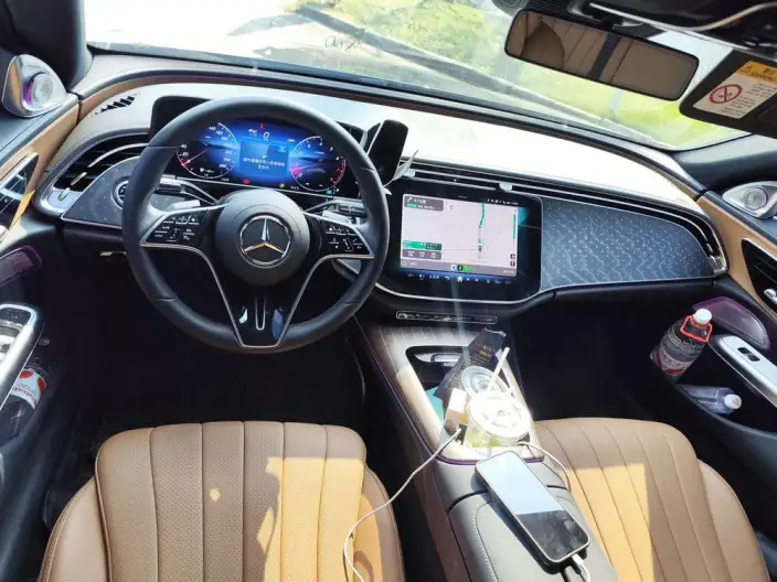 Mercedes-Benz E-Class 2025 Model E 260 L sedan – фото 7