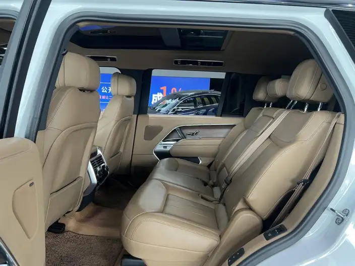 Range Rover 2024 Model 3.0 L6 400PS Shengshi Extended Edition 7 seat – фото 9