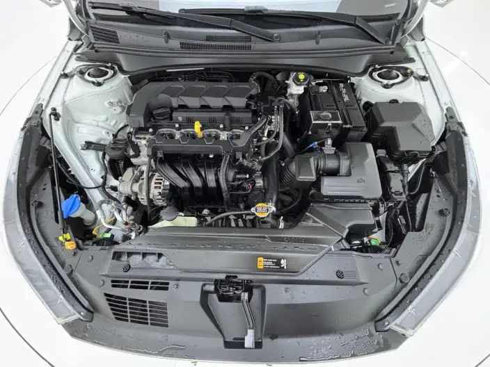 Hyundai Ioniq 2022 Model 1.5L CVT LUX Premium Edition – фото 10