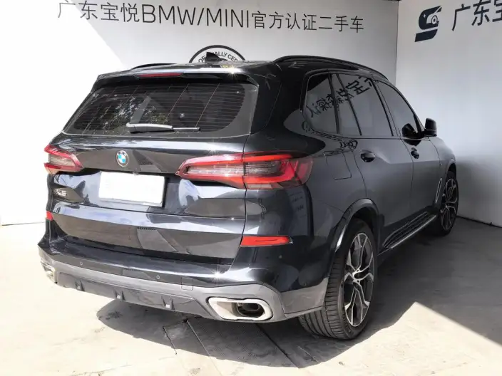 BMW X5 2022 Model xDrive 40Li Exclusive Model M Sports Set – фото 5