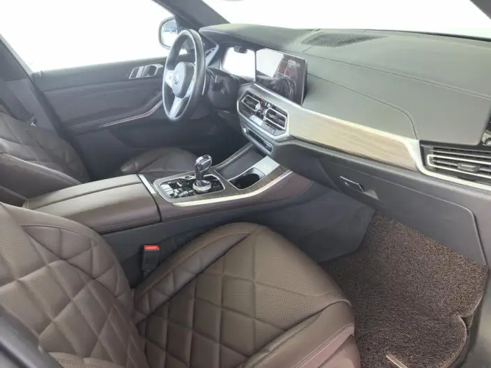 BMW X5 2022 Model xDrive 40Li Exclusive Model M Sports Set – фото 7