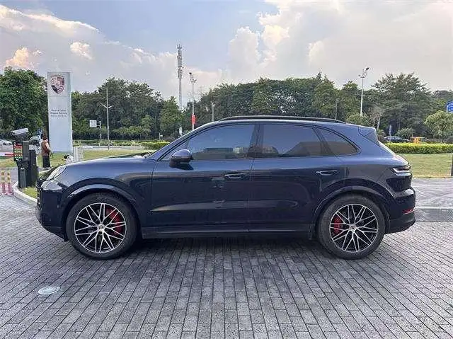 Cayenne 2024 Model Cayenne 3.0T – фото 3