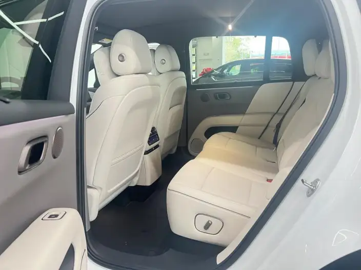 Li Auto i6 2025 Model 2WD Standard Edition – фото 8