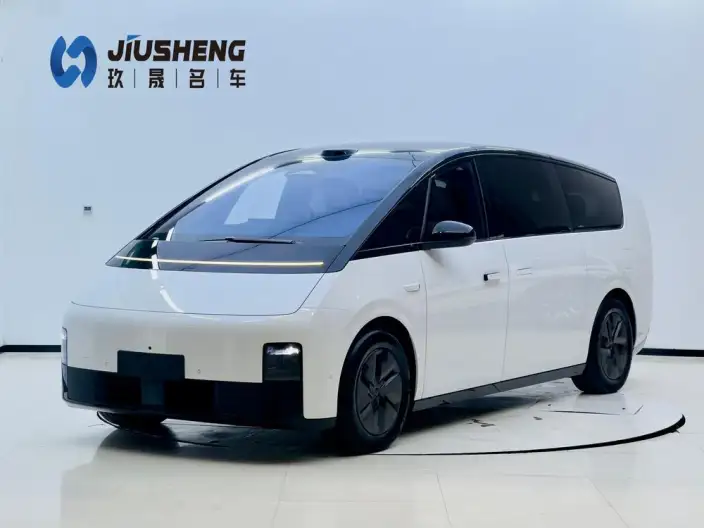 Li Auto MEGA 2025 Model Home Family Special Edition