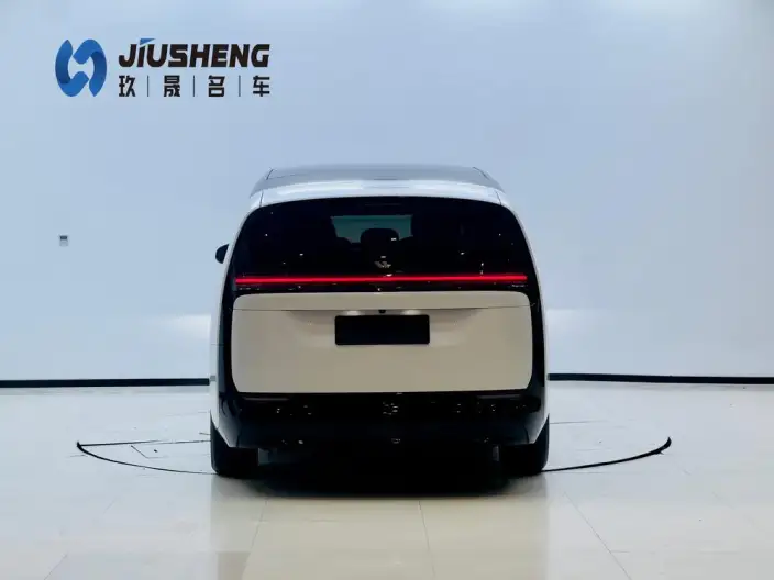 Li Auto MEGA 2025 Model Home Family Special Edition