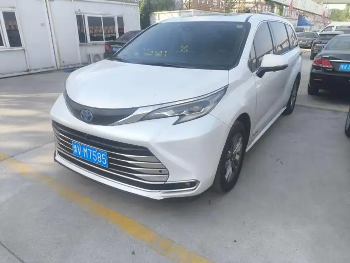 Toyota Sienna 2023 Model Hybrid 2.5L Comfort Edition