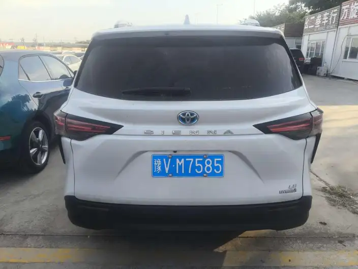 Toyota Sienna 2023 Model Hybrid 2.5L Comfort Edition