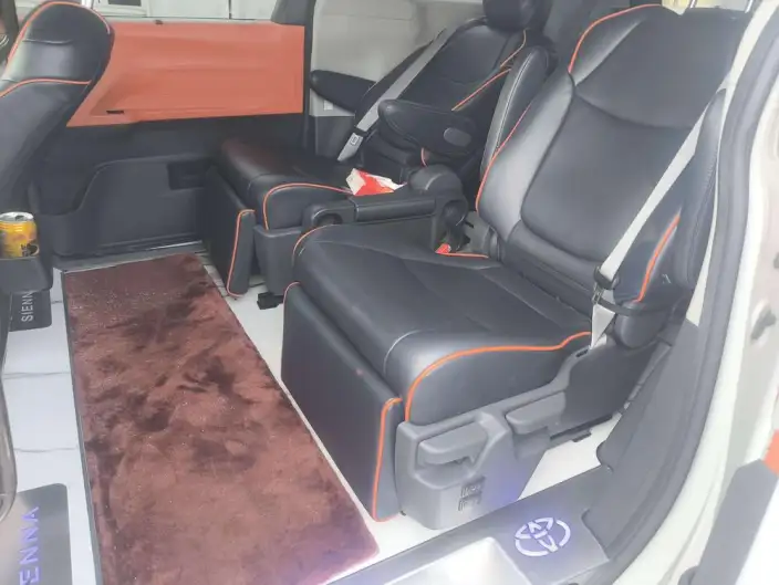 Toyota Sienna 2023 Model Hybrid 2.5L Comfort Edition – фото 9