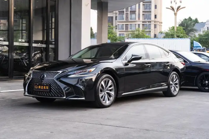 Lexus LS 2020 Model 500h Superior Edition China VI – фото 1