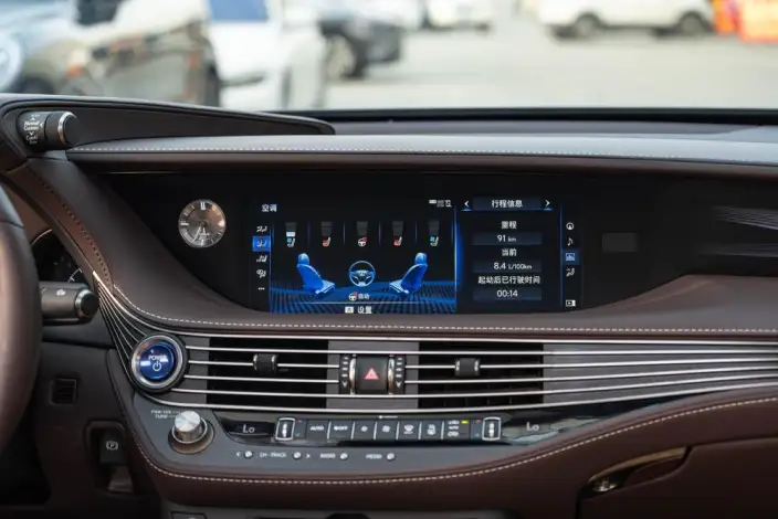 Lexus LS 2020 Model 500h Superior Edition China VI – фото 9
