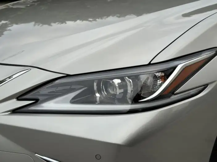 Lexus ES 2022 Model 200 Superior Edition – фото 9