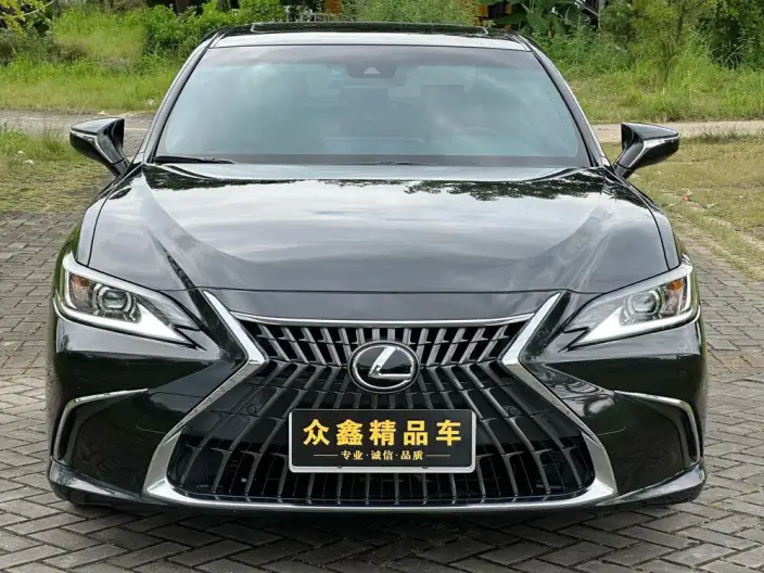 Lexus ES 2021 Model 200 Superior Edition – фото 2