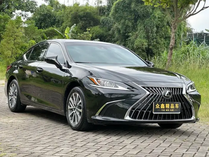 Lexus ES 2021 Model 200 Superior Edition – фото 3
